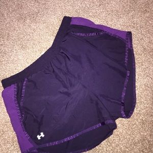 Under Armour running short